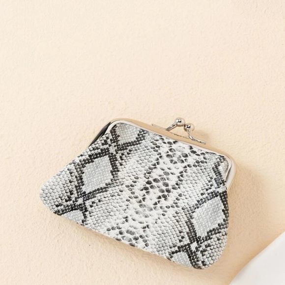Snakeskin Embossed Kiss Lock Coin Purse Wallet - Picture 3 of 6